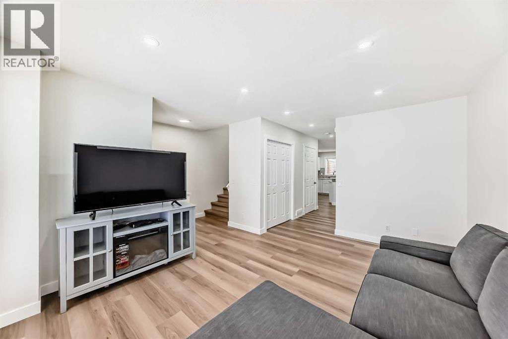 Single Family House for Sale in  Country Hills Heights Country Hills Calgary 