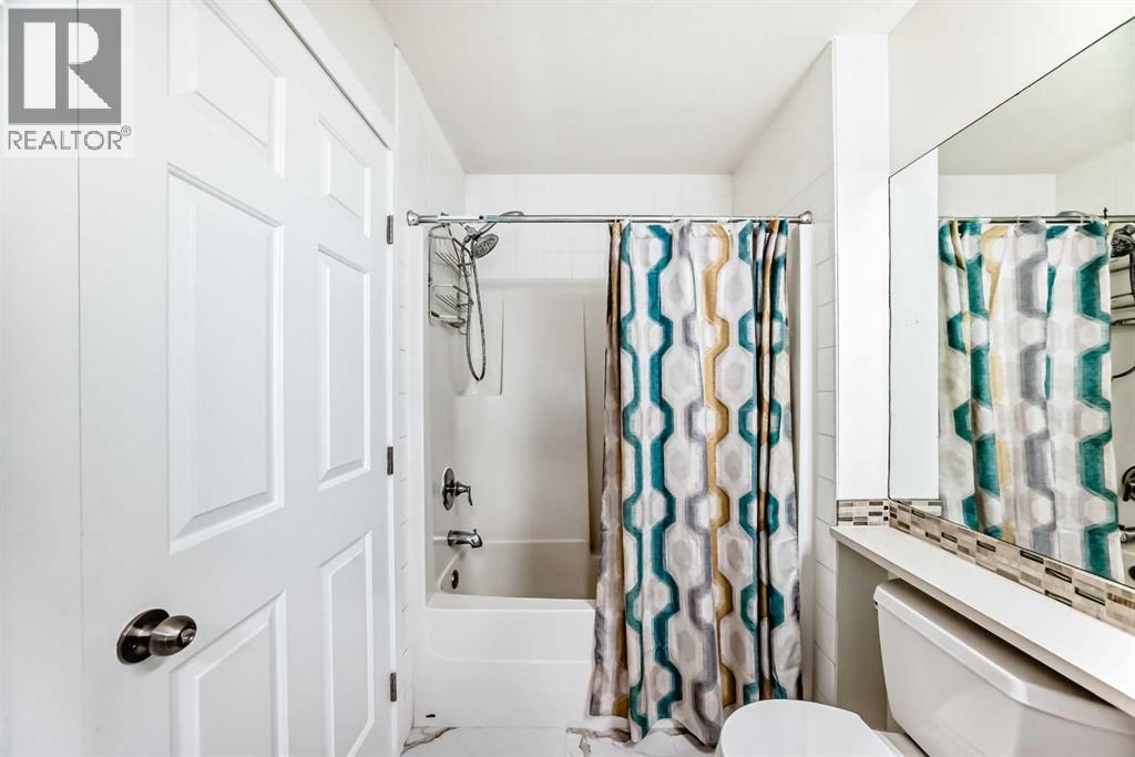 Single Family House for Sale in  Country Hills Heights Country Hills Calgary 