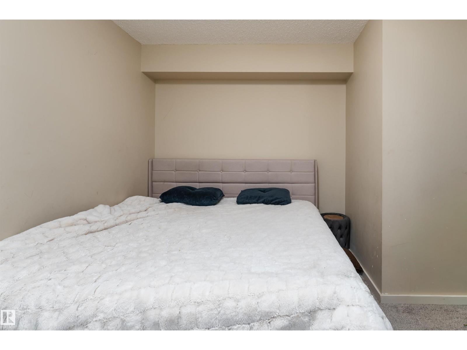 
          205 340 WINDERMERE Road NW
            <br/>
            <span>Edmonton</span>
            , 
            <span>AB</span>
             <span>T6W2P2</span>
         - Photo 27