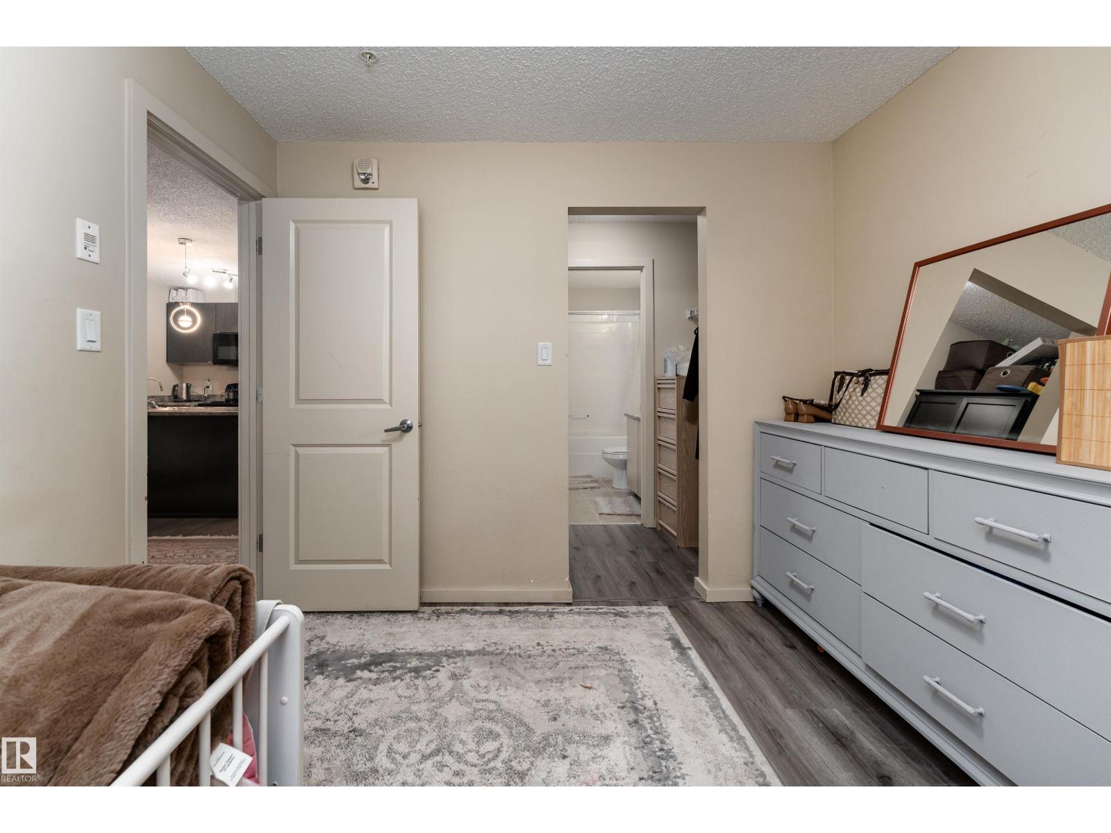 
          205 340 WINDERMERE Road NW
            <br/>
            <span>Edmonton</span>
            , 
            <span>AB</span>
             <span>T6W2P2</span>
         - Photo 23