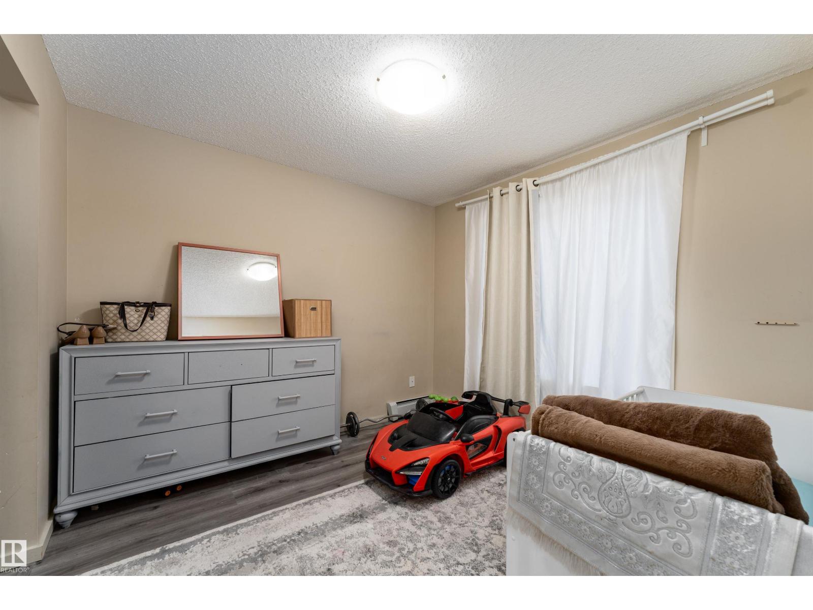 
          205 340 WINDERMERE Road NW
            <br/>
            <span>Edmonton</span>
            , 
            <span>AB</span>
             <span>T6W2P2</span>
         - Photo 5