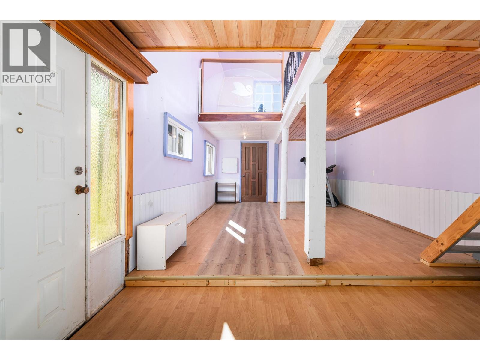 5145 ELSIE HOLMES Road, Wynndel