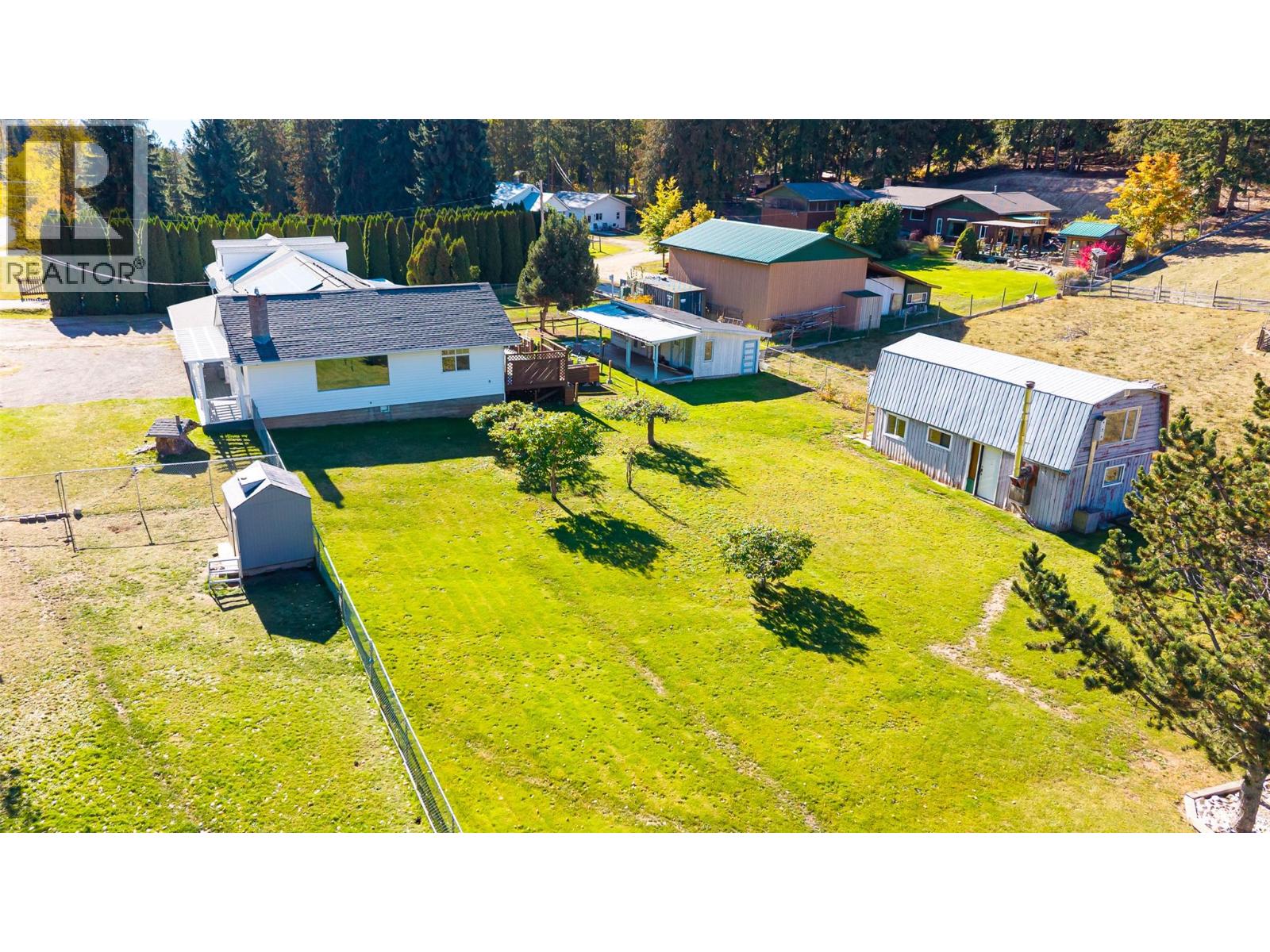 5145 ELSIE HOLMES Road, Wynndel