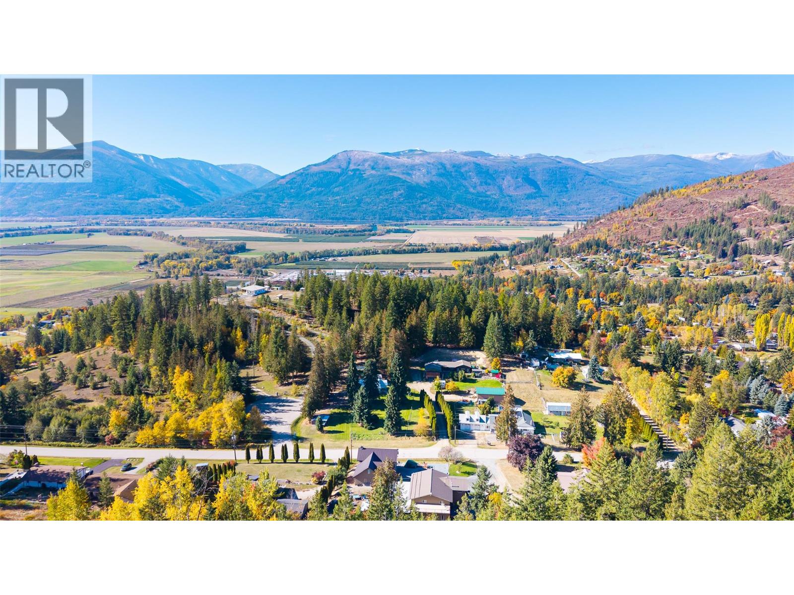 5145 ELSIE HOLMES Road, Wynndel