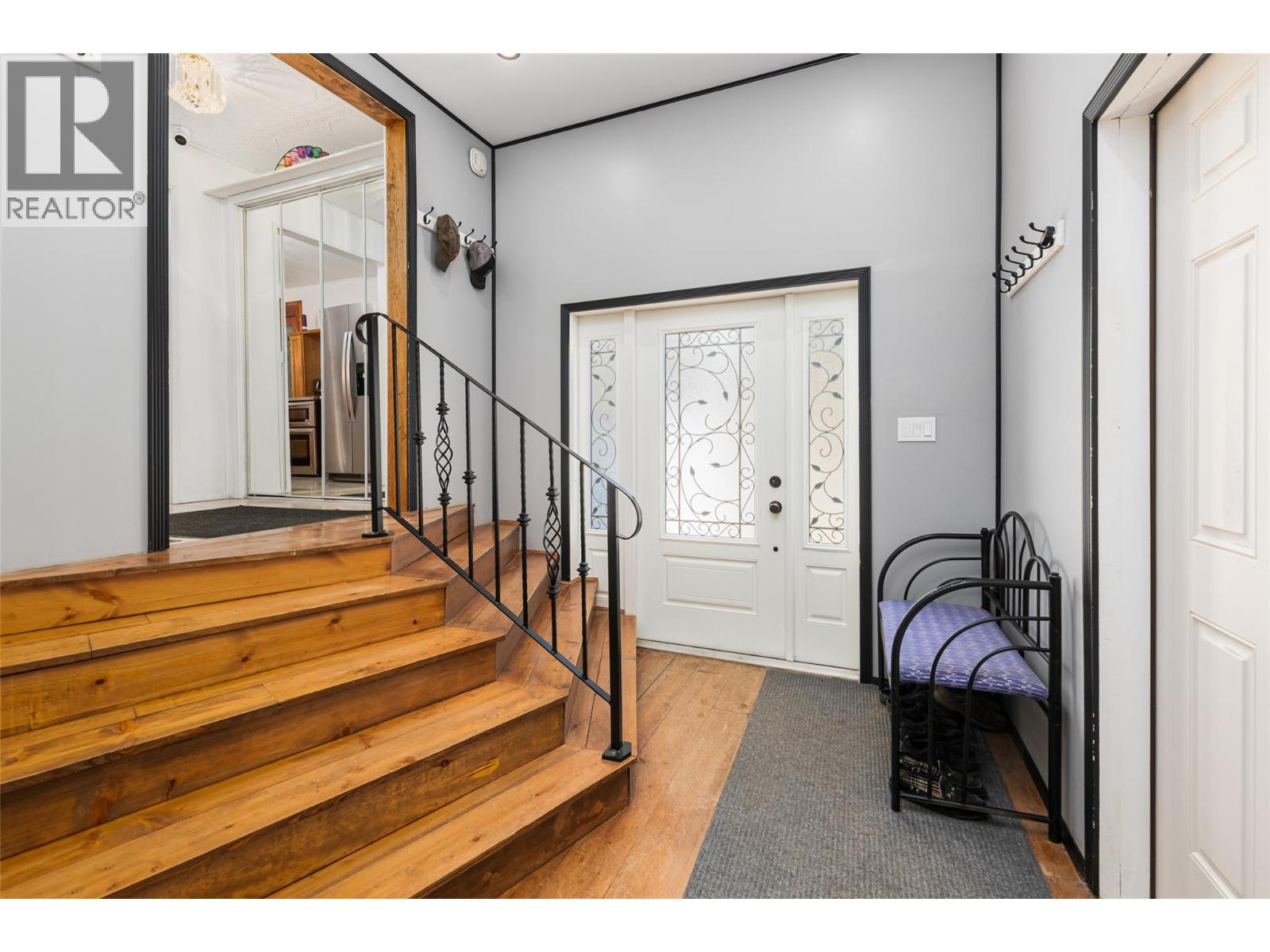 5145 ELSIE HOLMES Road, Wynndel