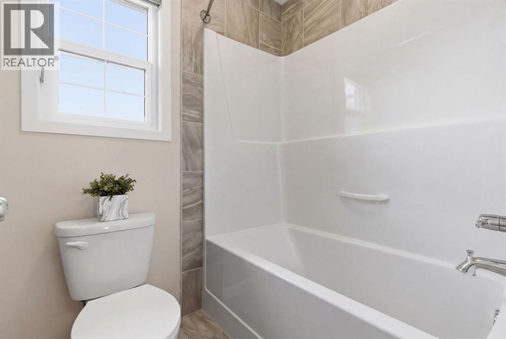 Single Family House for Sale in  Auburn Springs Close SE Auburn Bay Calgary 