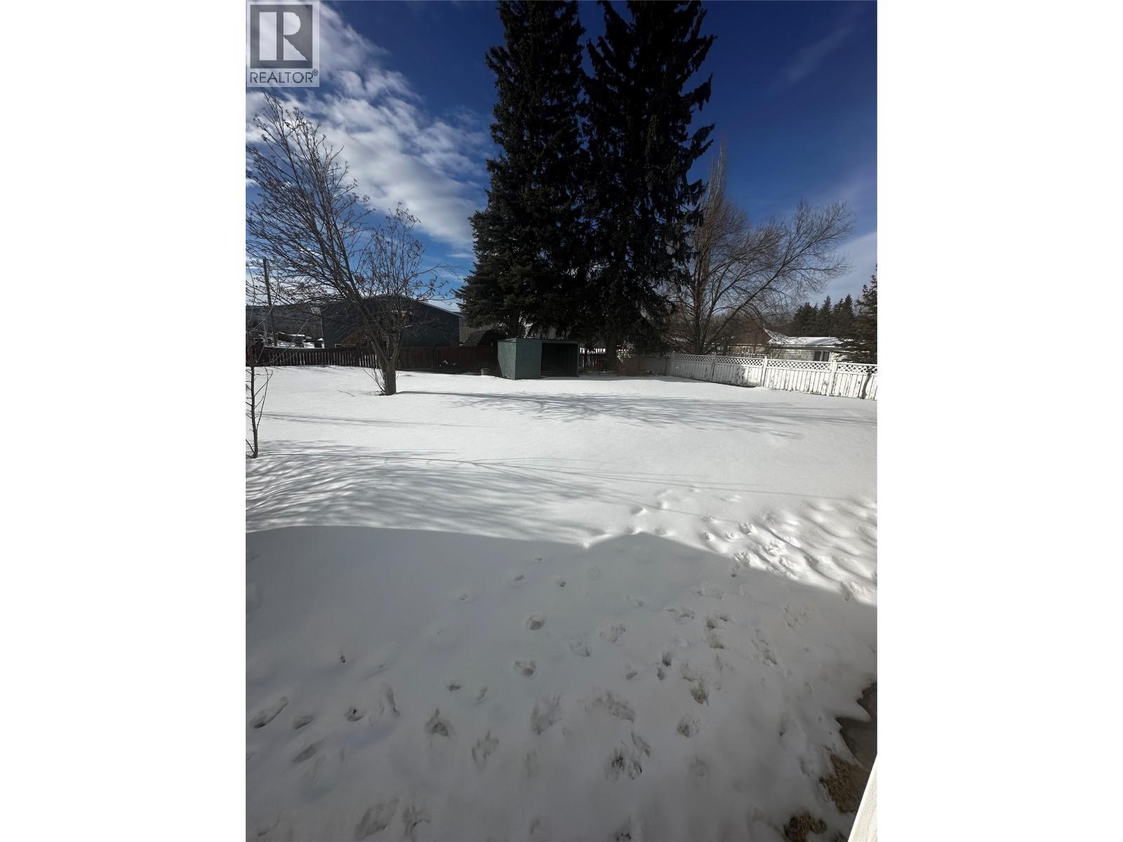 5109 43 Street NE, Chetwynd