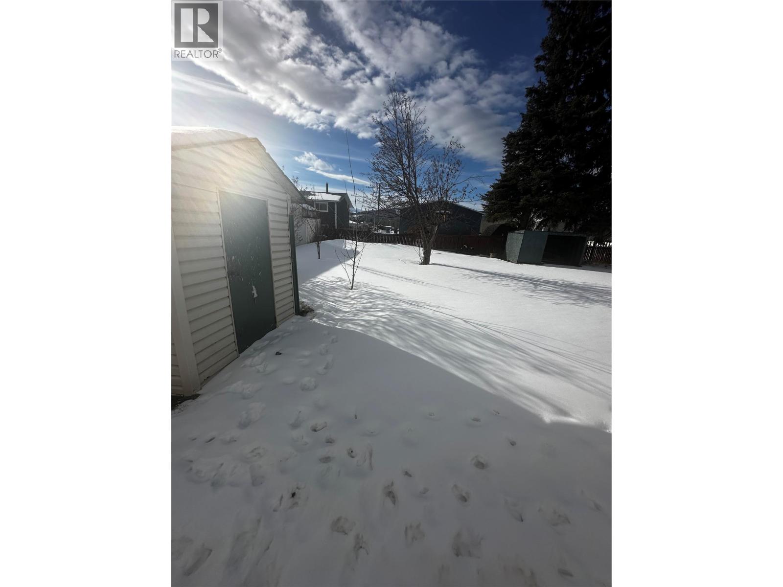 5109 43 Street NE, Chetwynd