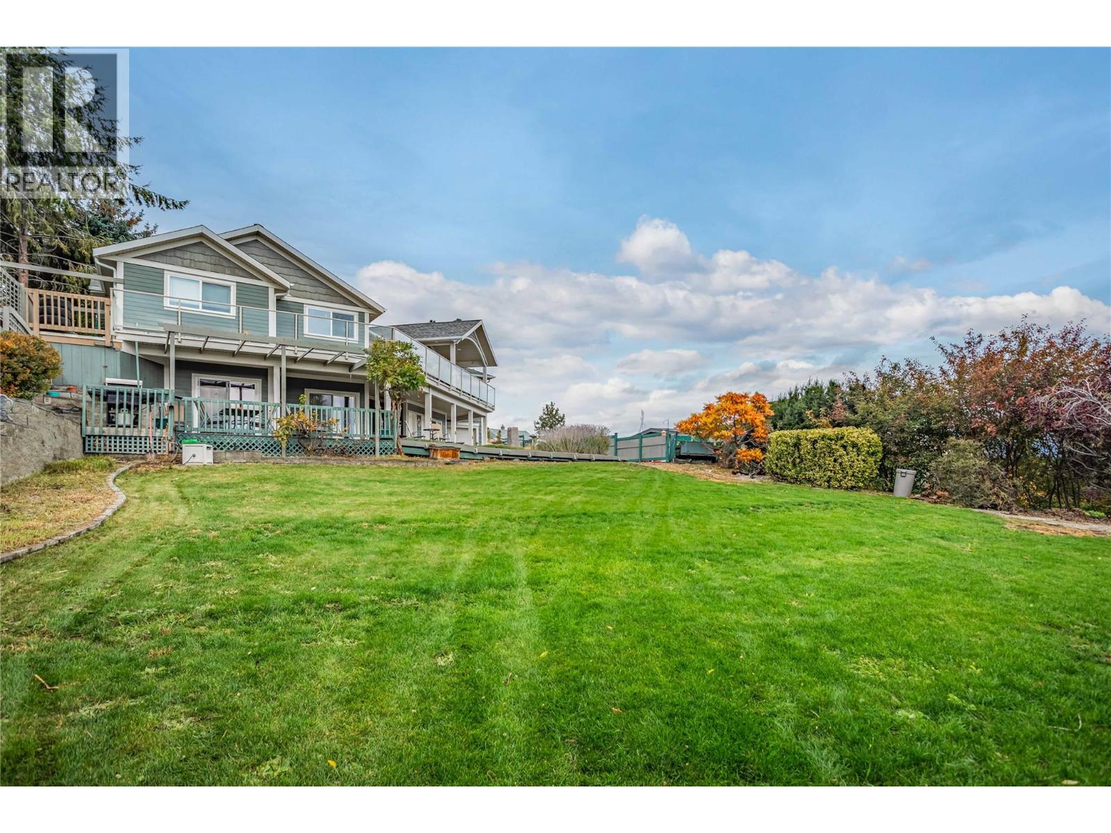 5408 Clark Street, Summerland