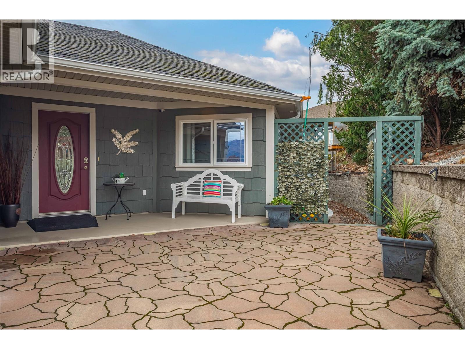 5408 Clark Street, Summerland