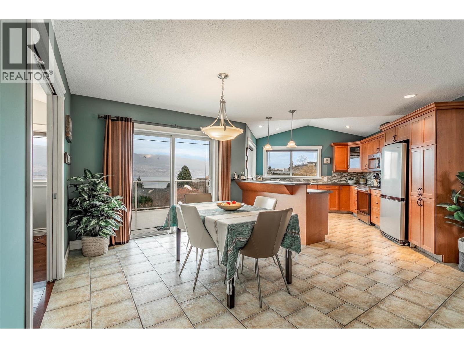 5408 Clark Street, Summerland