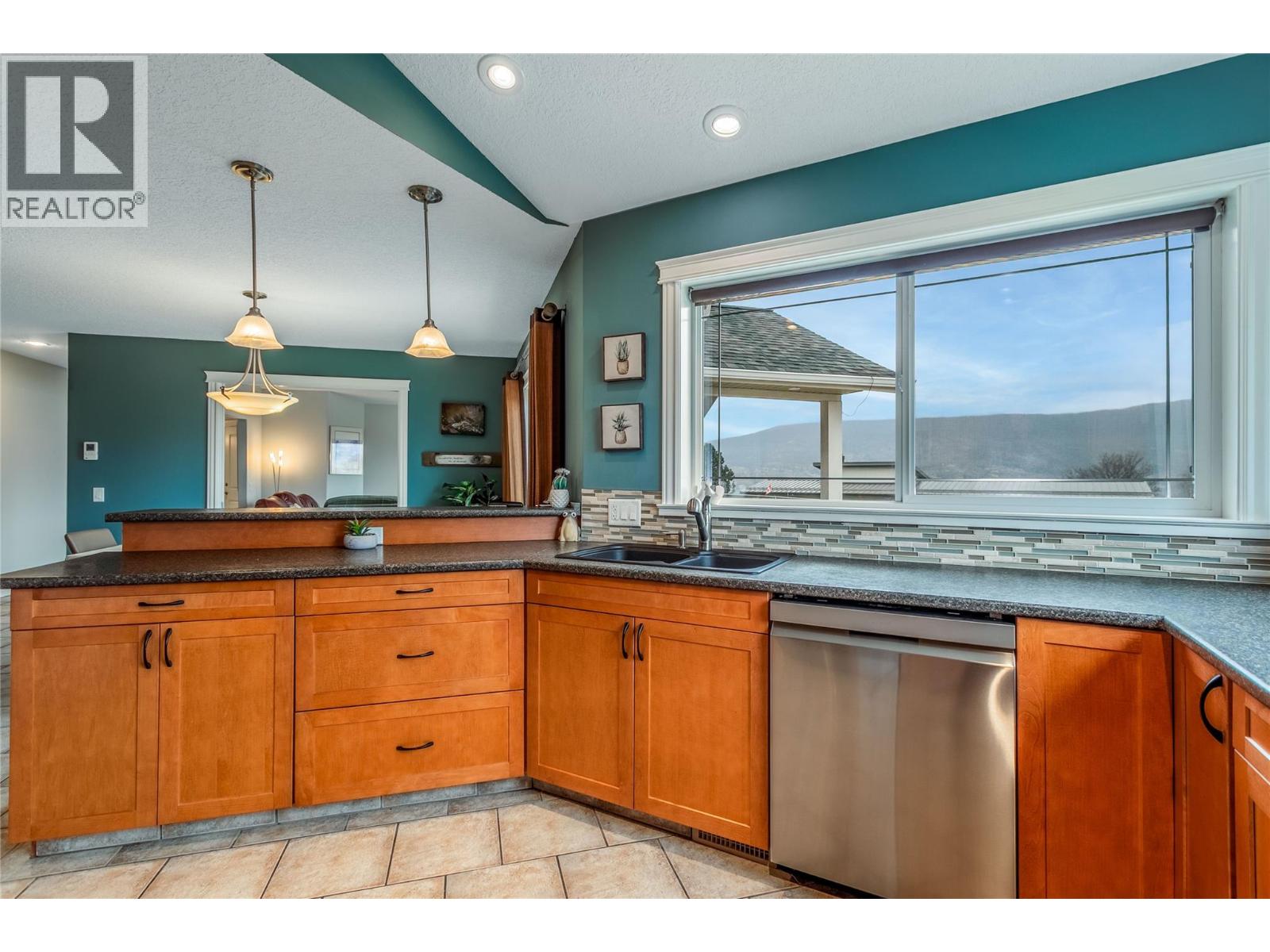 5408 Clark Street, Summerland