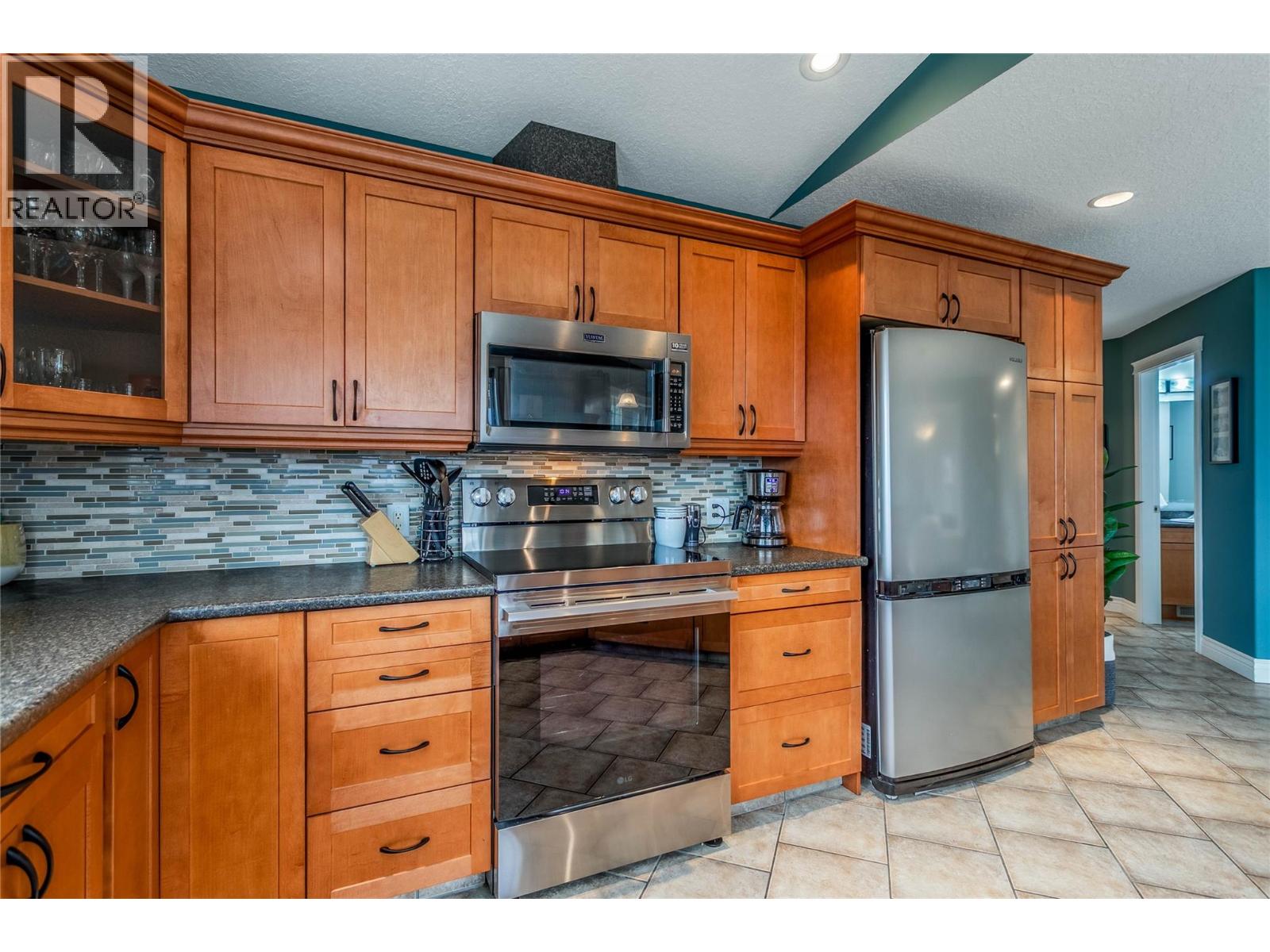 5408 Clark Street - 17