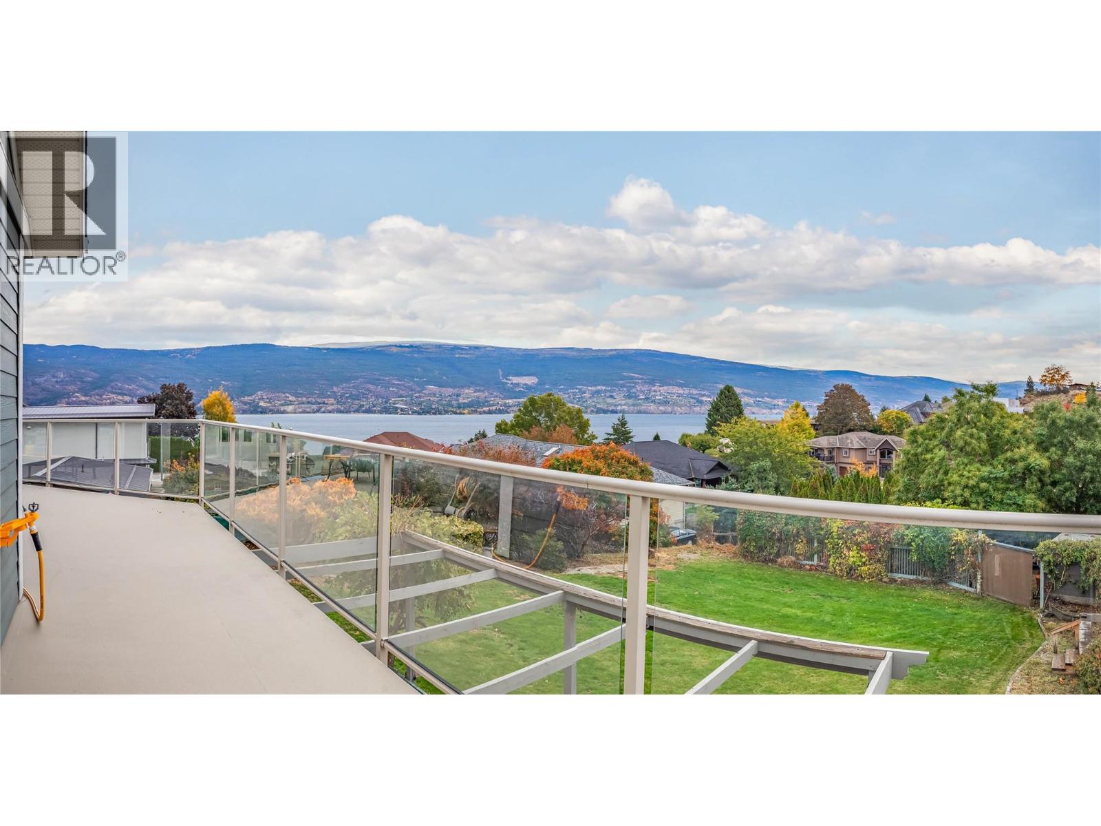 5408 Clark Street, Summerland