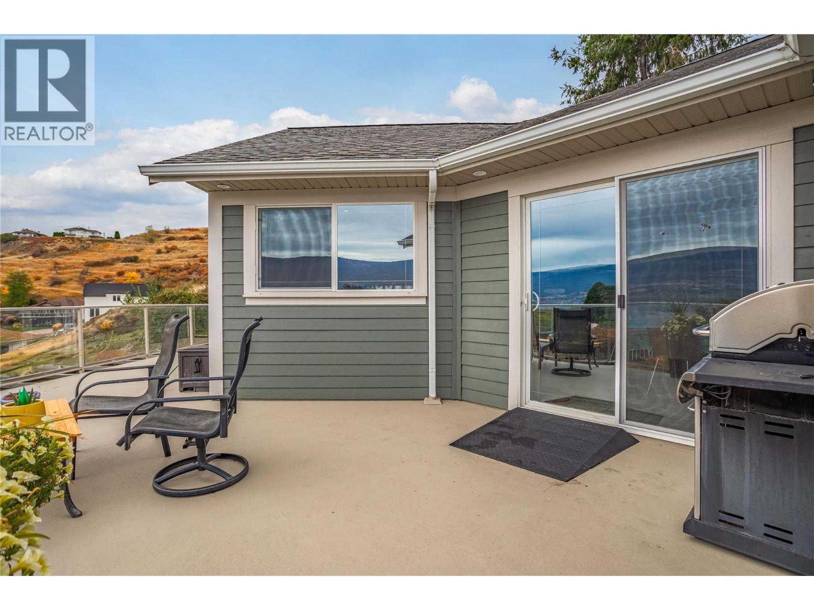 5408 Clark Street, Summerland