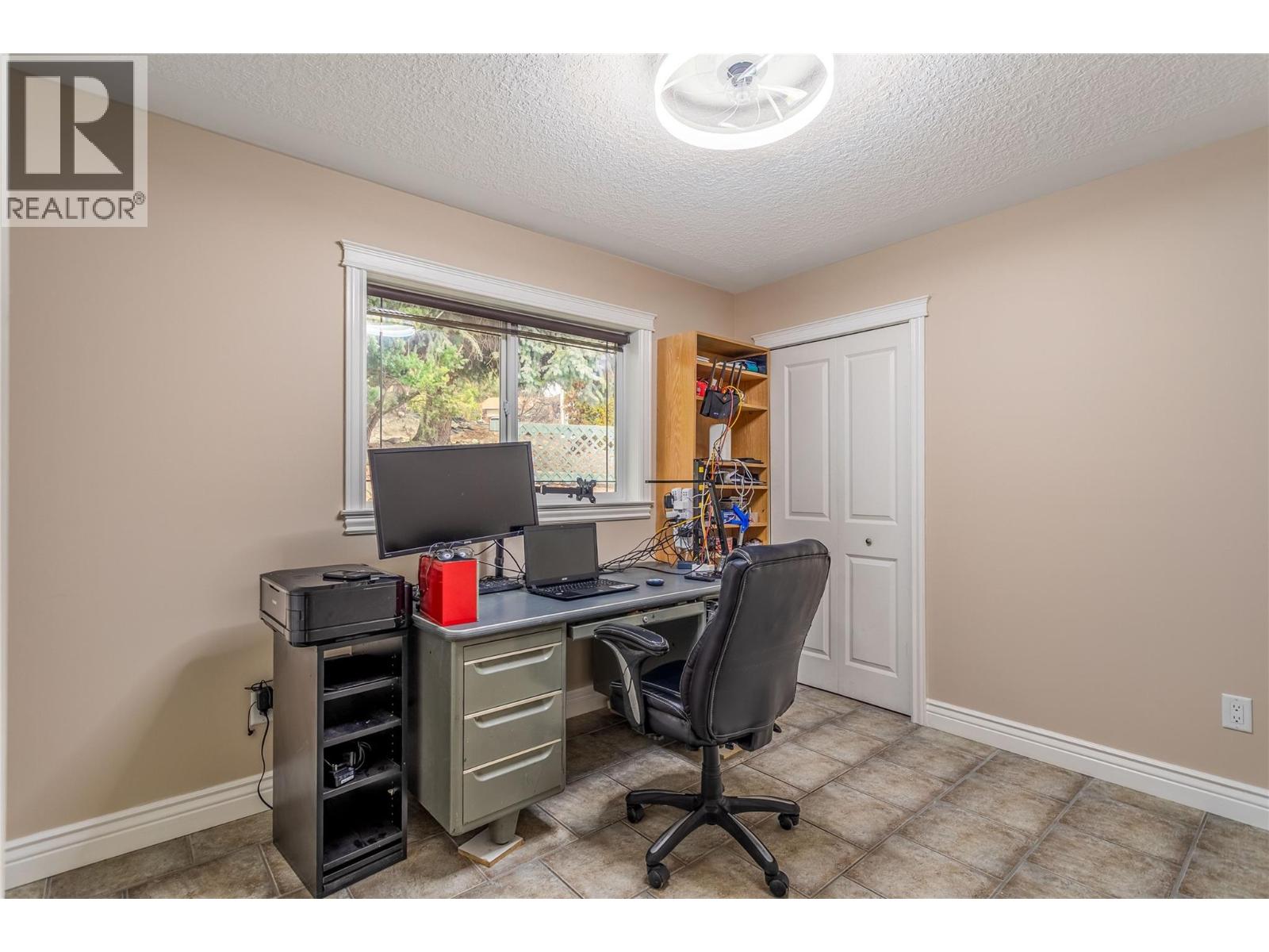 5408 Clark Street, Summerland