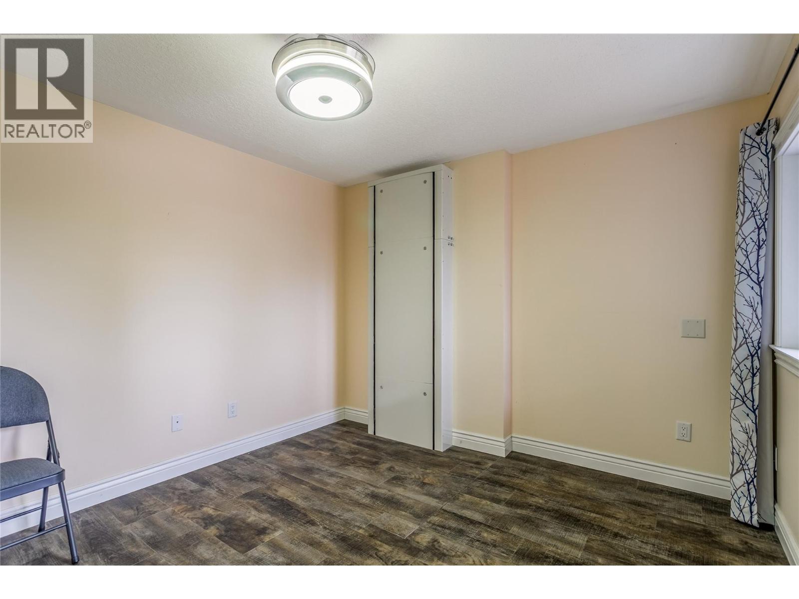 5408 Clark Street, Summerland