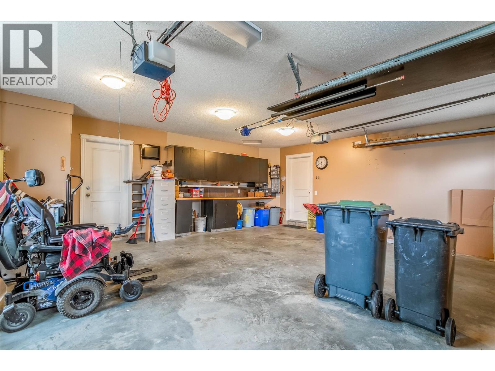 5408 Clark Street, Summerland