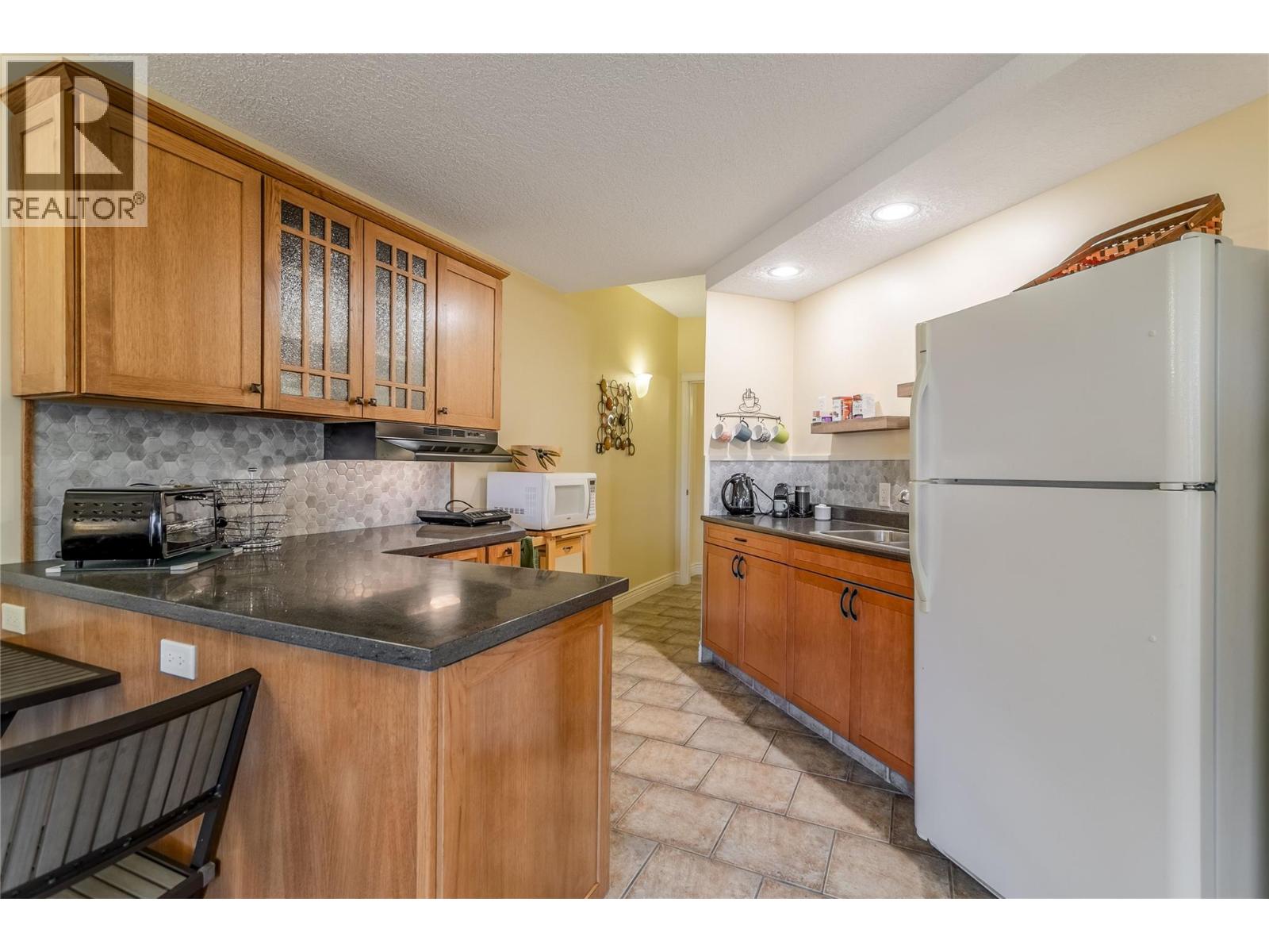5408 Clark Street, Summerland