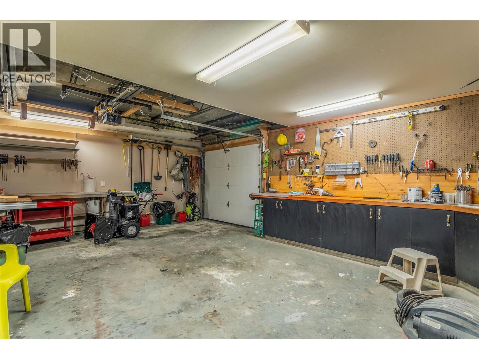 5408 Clark Street, Summerland