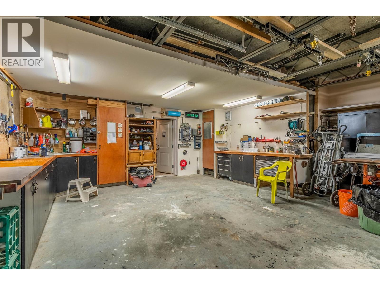 5408 Clark Street, Summerland