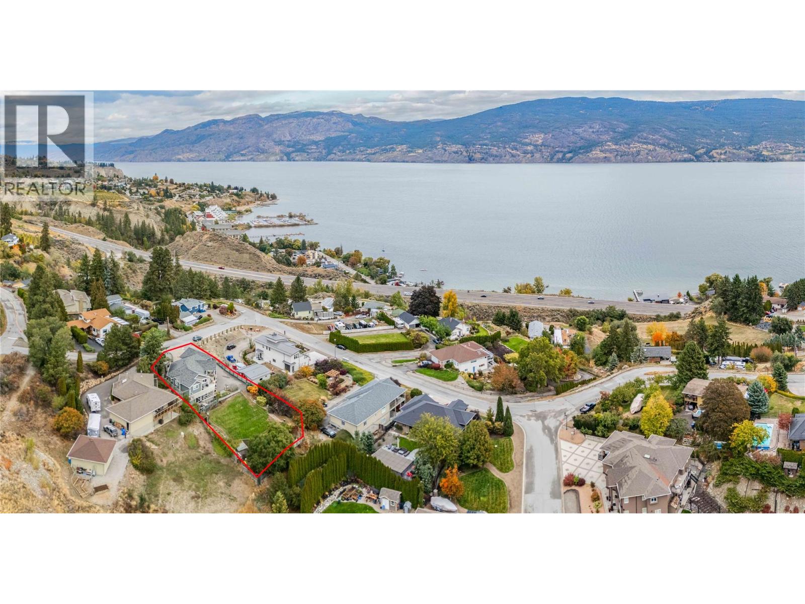 5408 Clark Street, Summerland