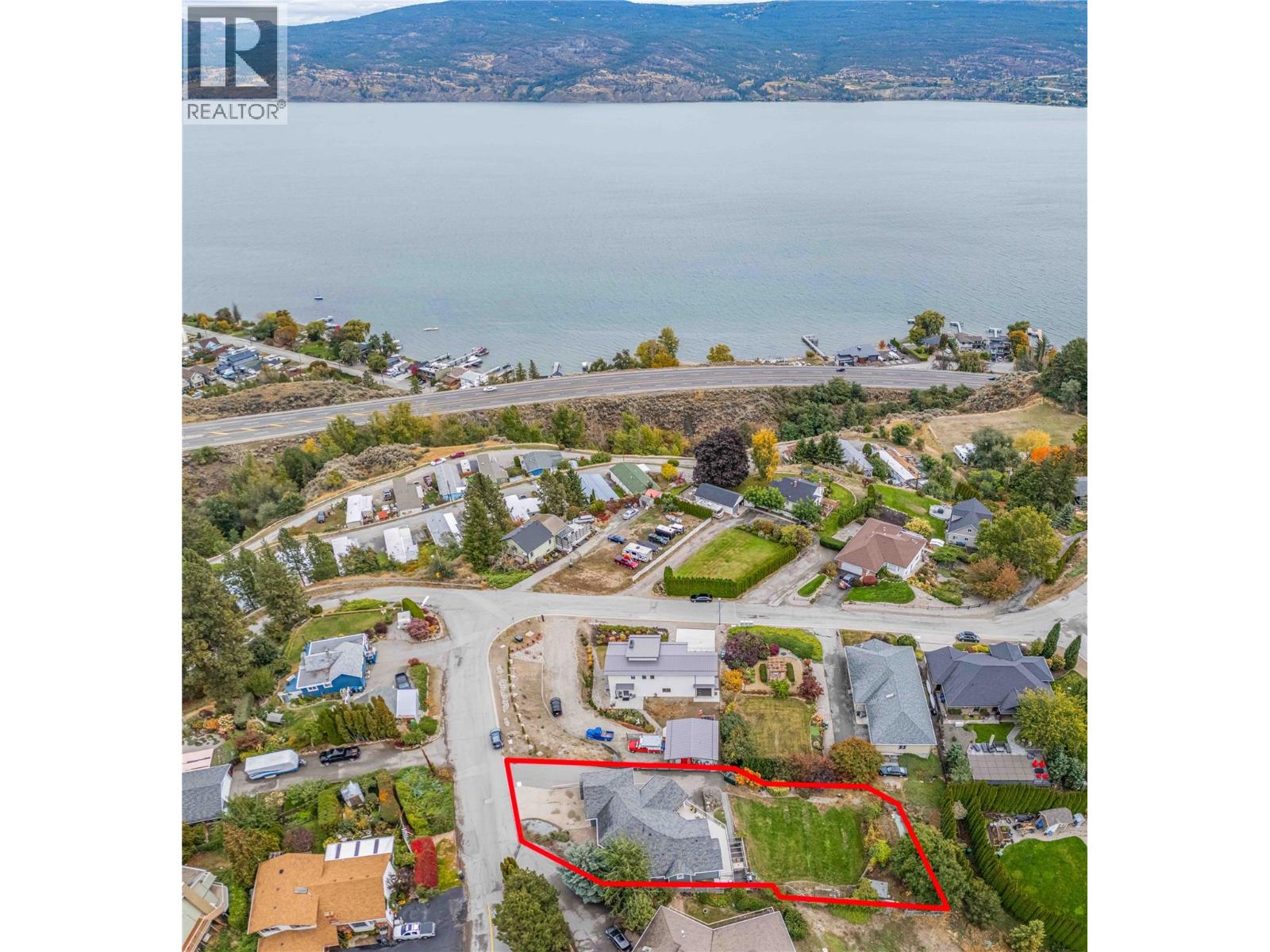 5408 Clark Street, Summerland