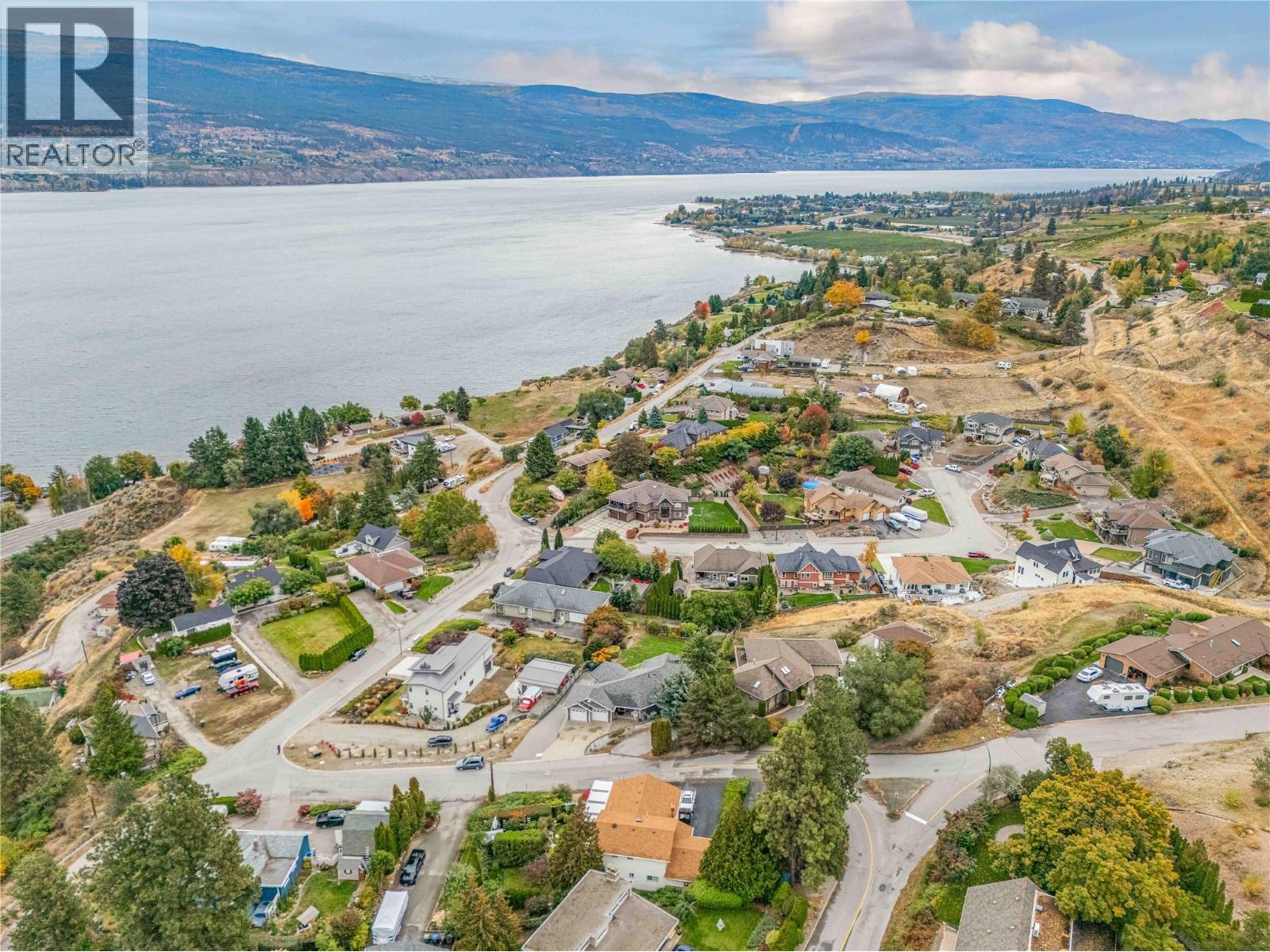 5408 Clark Street, Summerland