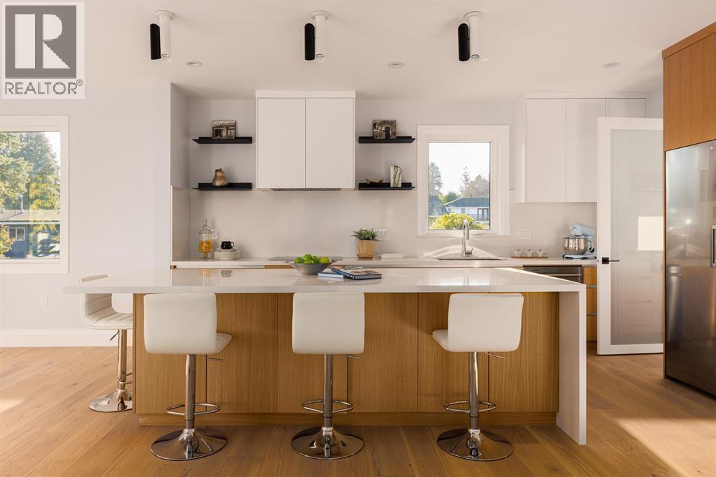 5318 4A Avenue, Delta