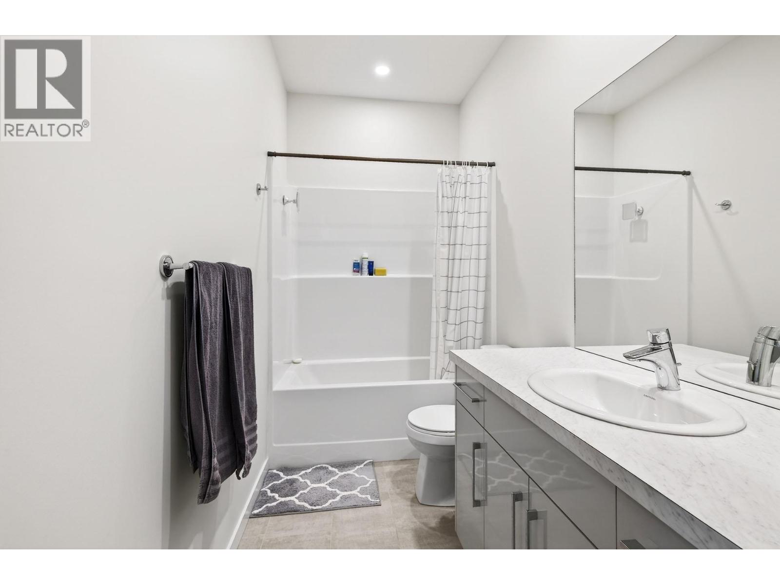 1701 FOXTAIL Drive Unit# 110, Kamloops