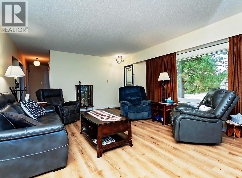 4824 OLSON Avenue, Terrace