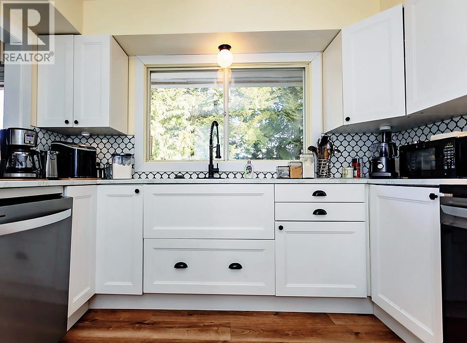 4824 OLSON Avenue, Terrace