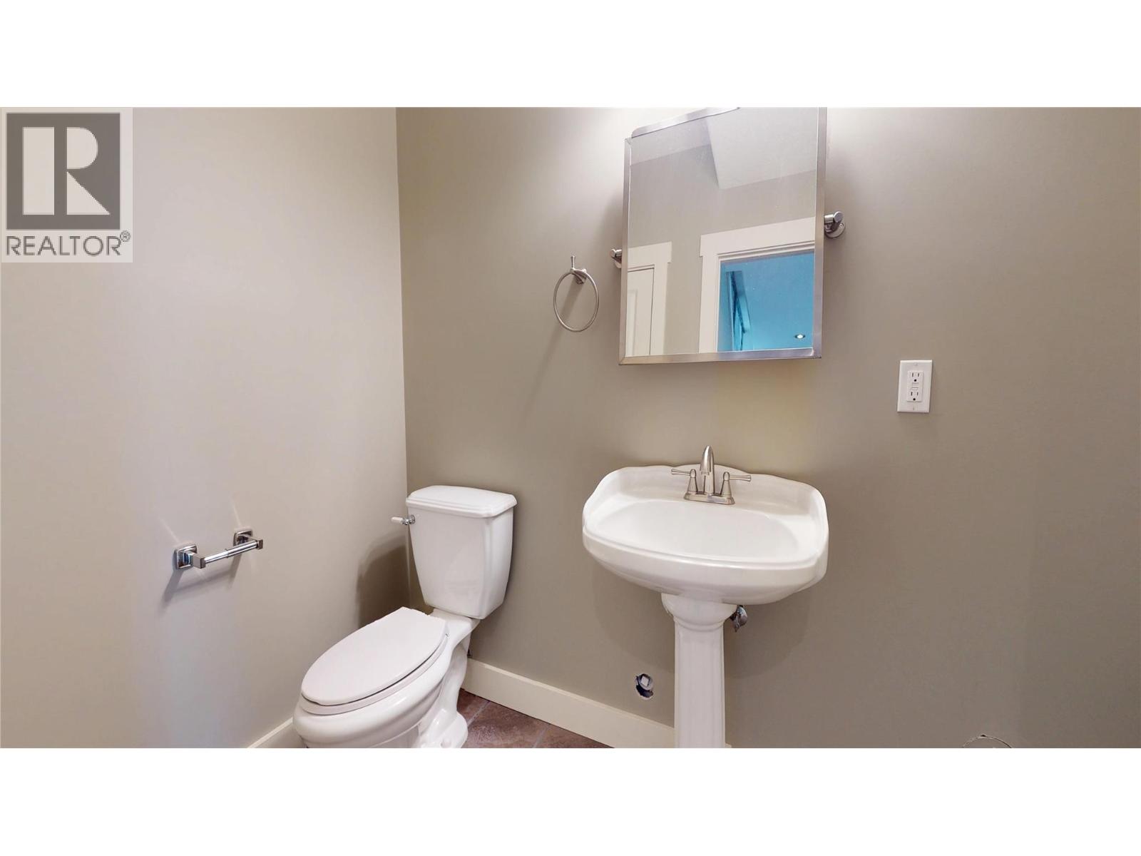 1631 Mt. Pyramid Crescent, Cranbrook