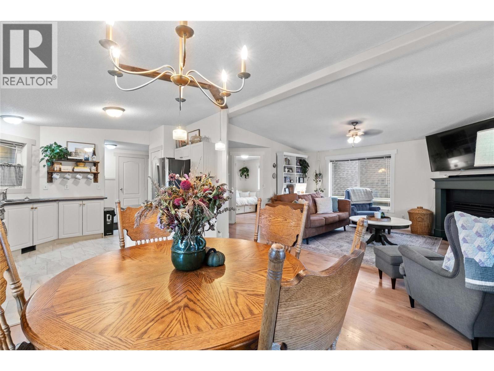 900 10 Avenue SE Unit# 27, Salmon Arm