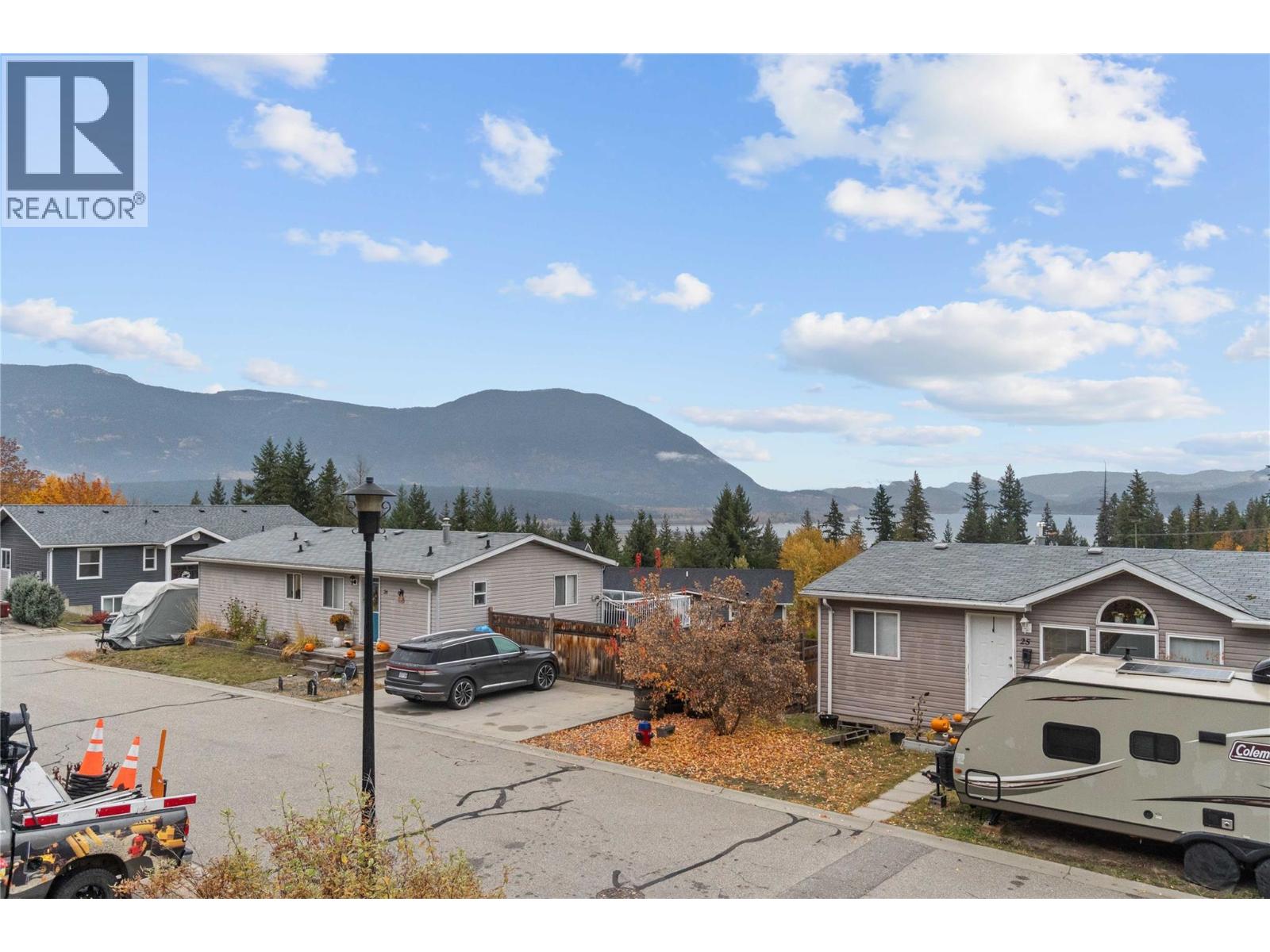 900 10 Avenue SE Unit# 27, Salmon Arm