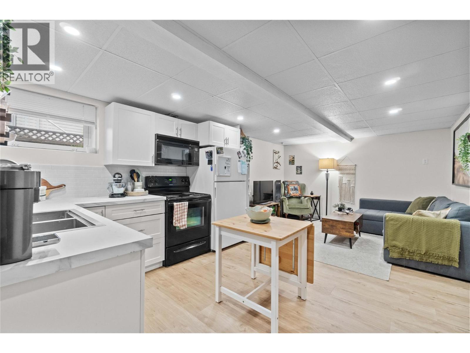 900 10 Avenue SE Unit# 27, Salmon Arm