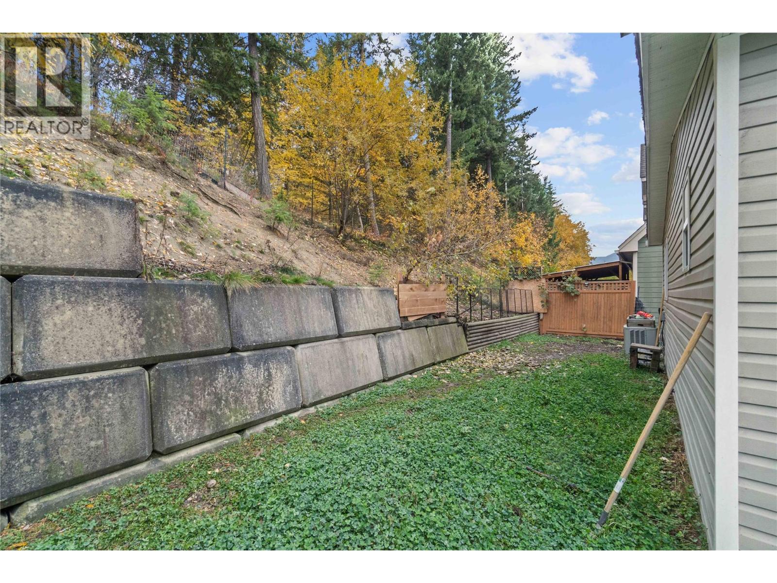 900 10 Avenue SE Unit# 27, Salmon Arm