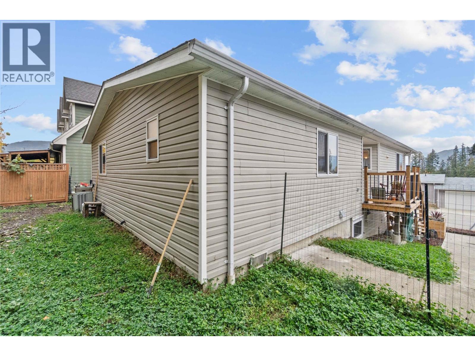 900 10 Avenue SE Unit# 27, Salmon Arm