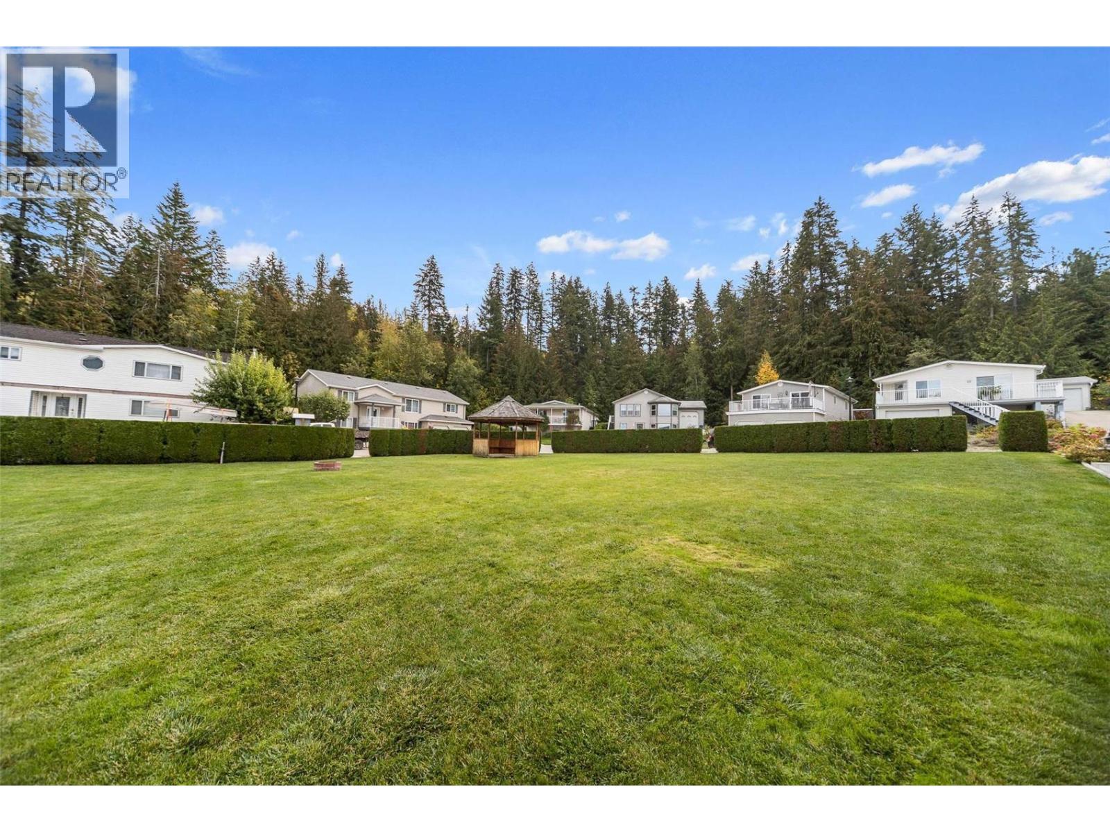 900 10 Avenue SE Unit# 27, Salmon Arm