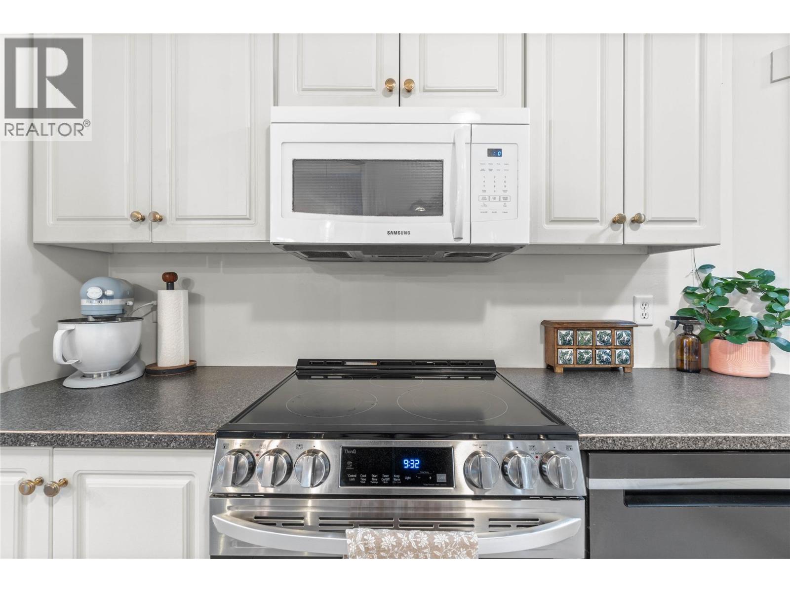 900 10 Avenue SE Unit# 27, Salmon Arm