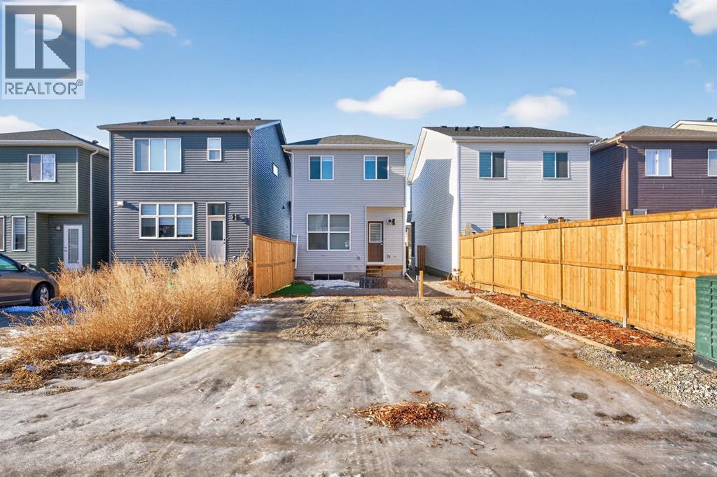 Single Family House for Sale in  Hotchkiss Drive SE Hotchkiss Calgary 