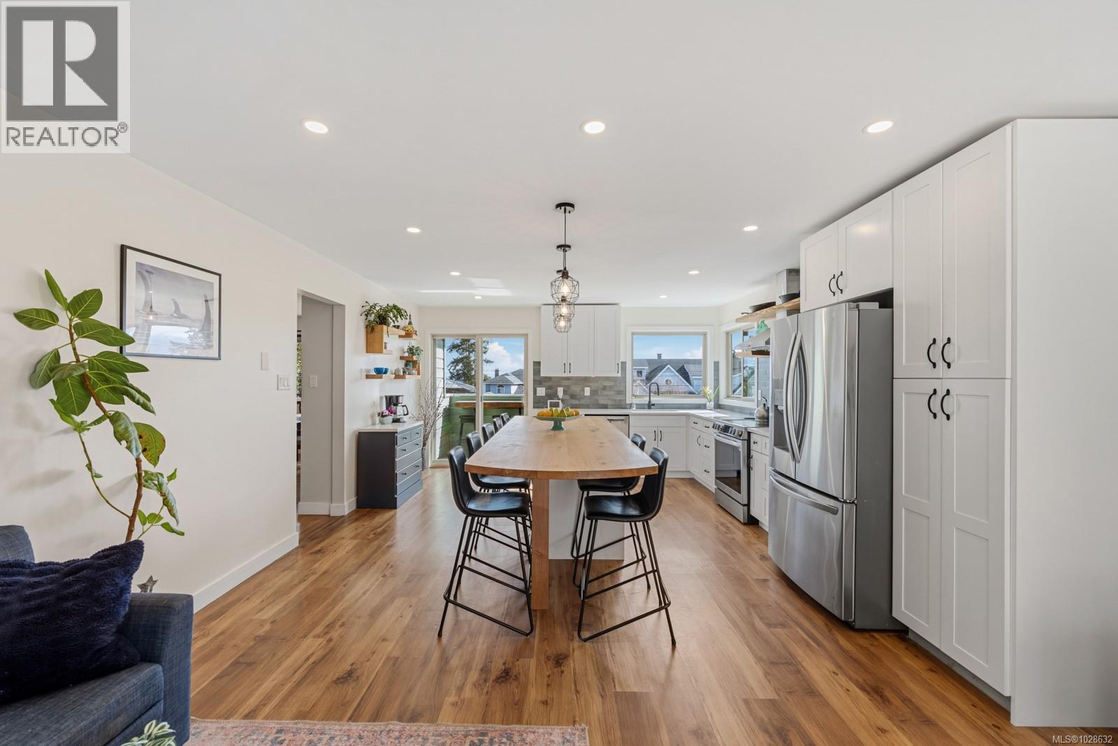 4589 KILMARNOCK DR - 9