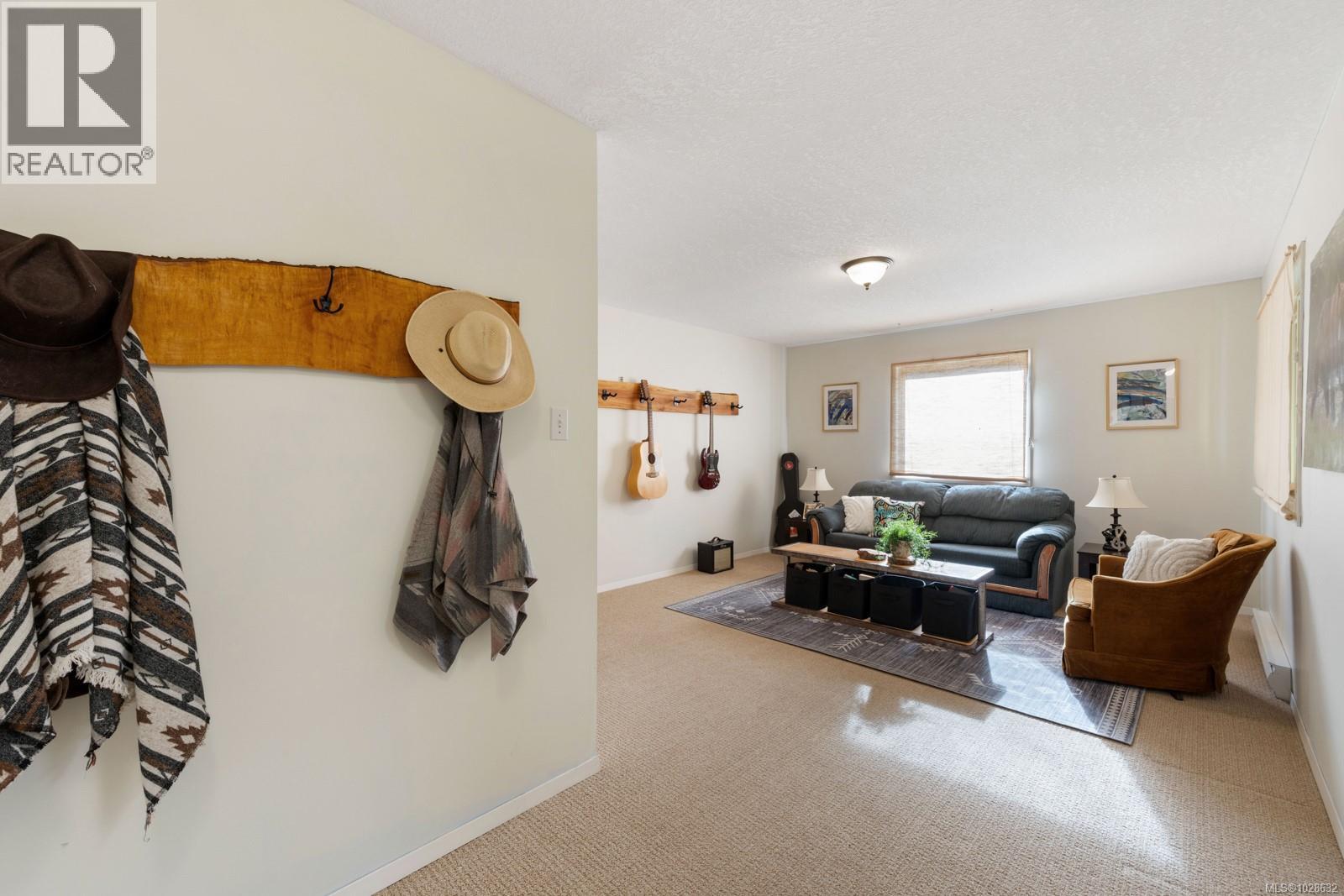 4589 KILMARNOCK DR - 37