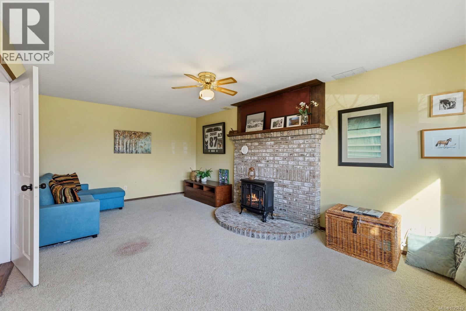 4589 KILMARNOCK DR - 34