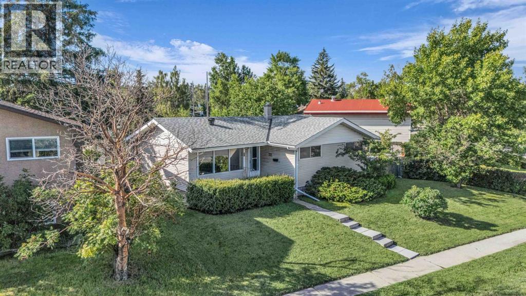 Single Family House Bungalow for Sale in  Richmond Road SW Glamorgan Calgary 