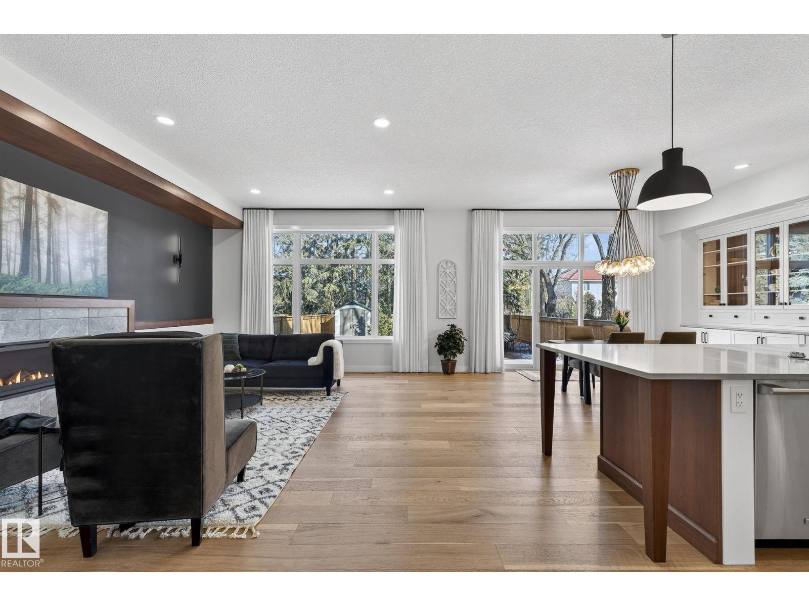 10908 57 AV NW NW, Edmonton