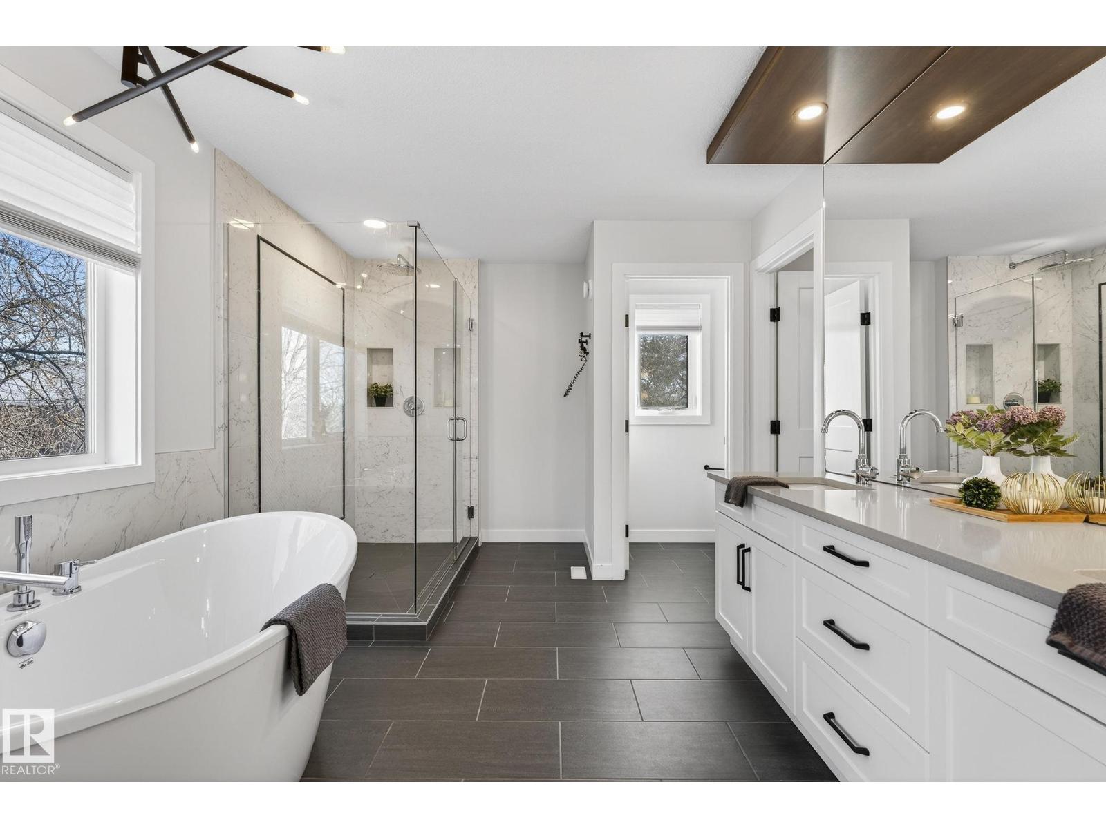 10908 57 AV NW NW, Edmonton