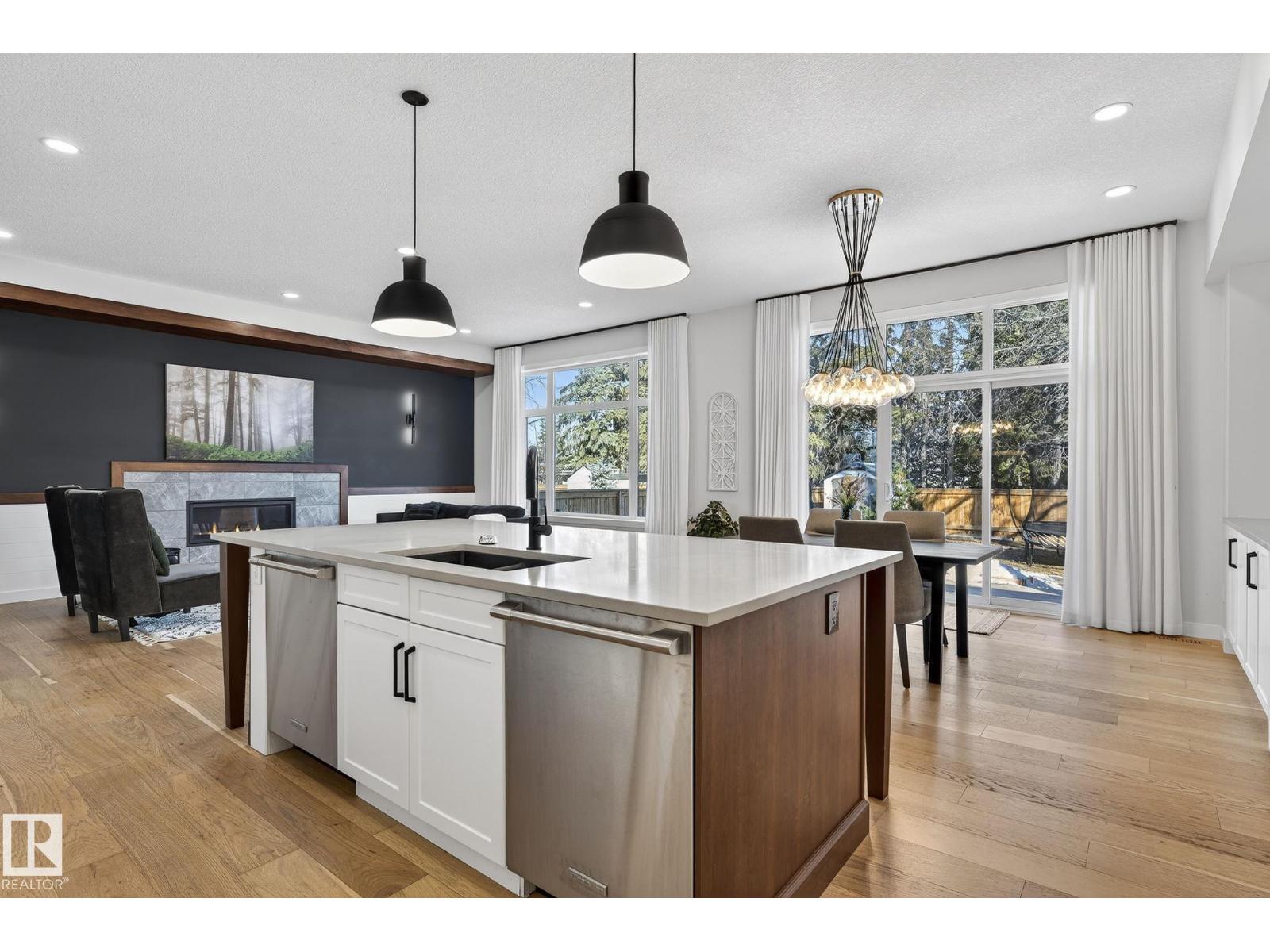 10908 57 AV NW NW, Edmonton