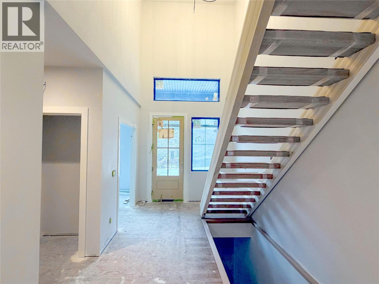  1531 Olive Pond Place, Kelowna