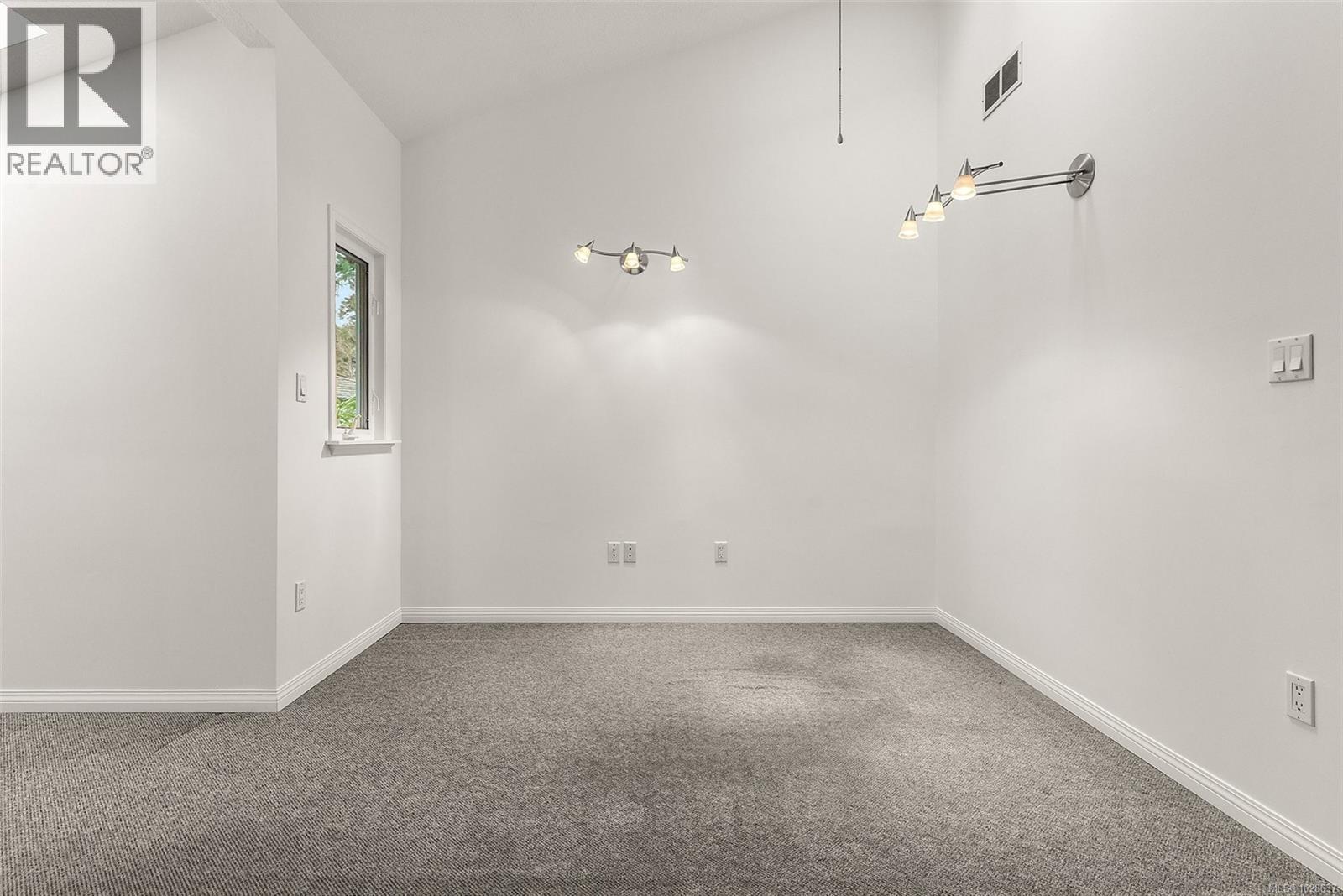 46 Falstaff Pl, View Royal